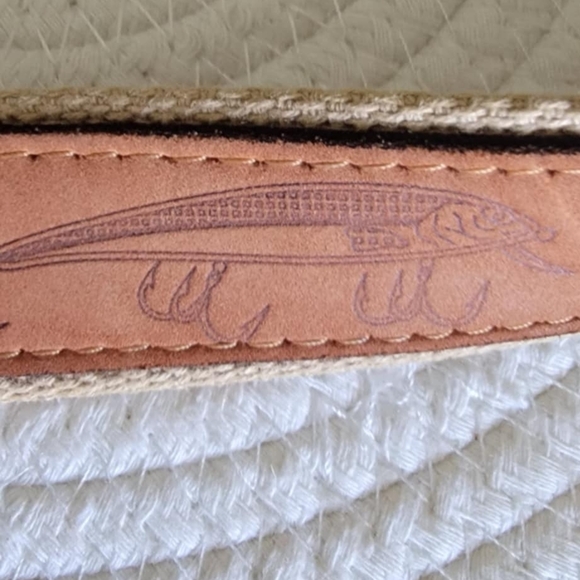 Men's Brown Leather Belt with Fish Design - Picture 2 of 7
